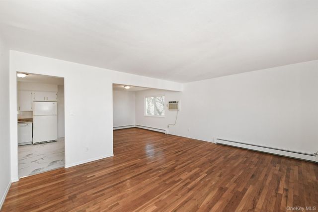 8 Harbor Hill Road 2 Second Floor, Glen Cove, NY 11542