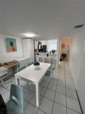 171 Riviera Circle 1, Weston, FL 33326