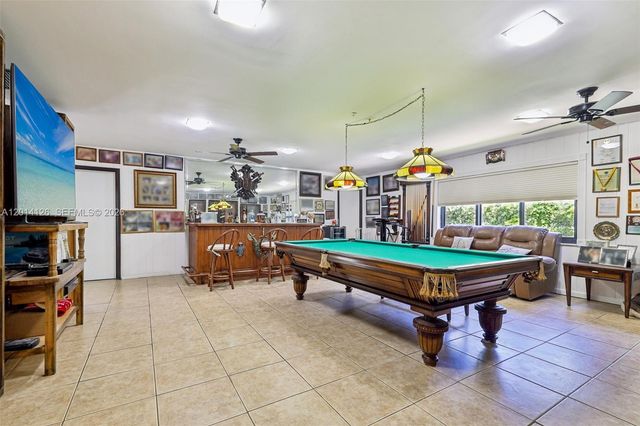 19805 NE 22nd Ave, Miami, FL 33180