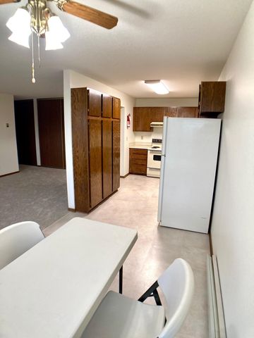 4350 Trenton Lane N 311, Plymouth, MN 55442