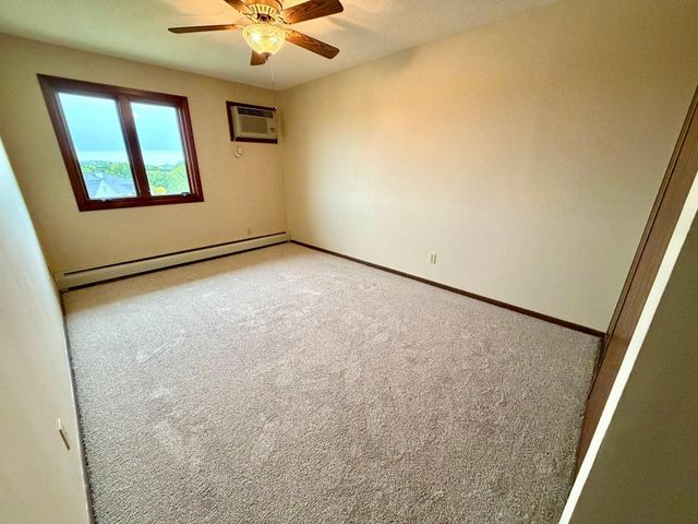 4350 Trenton Lane N 311, Plymouth, MN 55442