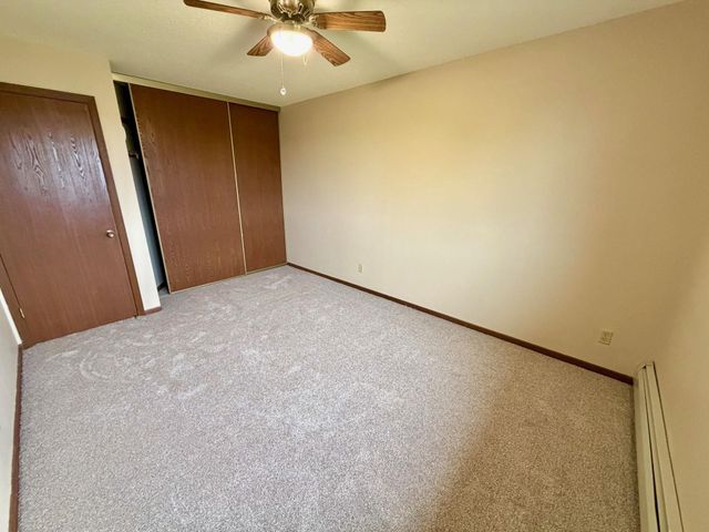 4350 Trenton Lane N 311, Plymouth, MN 55442