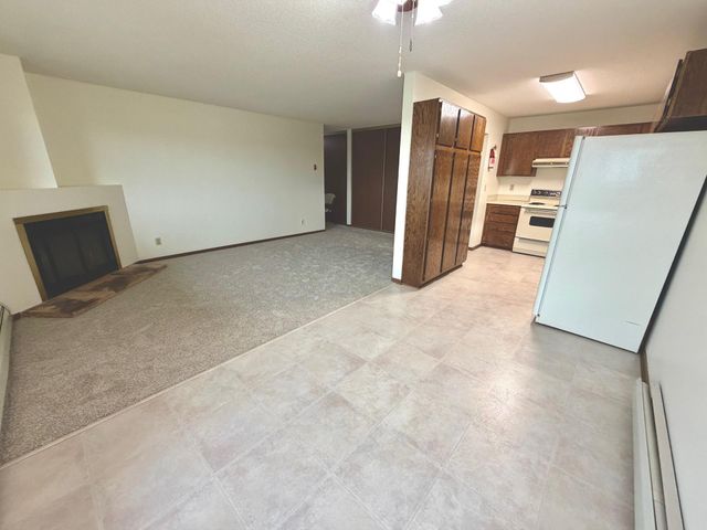 4350 Trenton Lane N 311, Plymouth, MN 55442