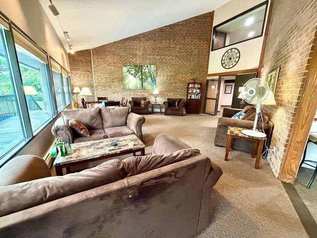 4350 Trenton Lane N 311, Plymouth, MN 55442