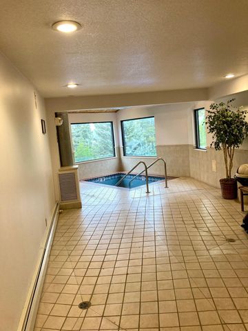4350 Trenton Lane N 311, Plymouth, MN 55442