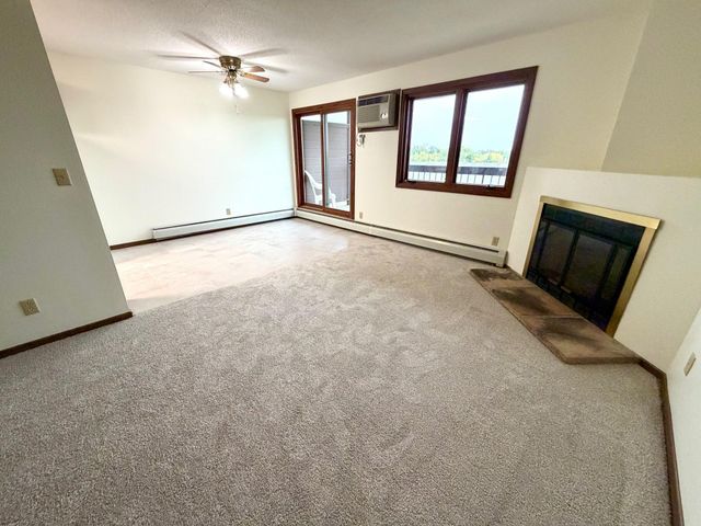 4350 Trenton Lane N 311, Plymouth, MN 55442