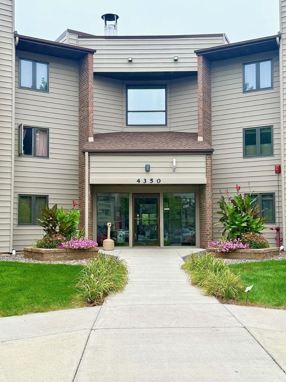 4350 Trenton Lane N 311, Plymouth, MN 55442