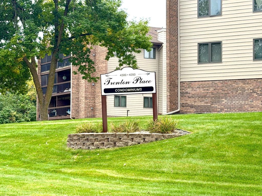 4350 Trenton Lane N 311, Plymouth, MN 55442 — photo 2