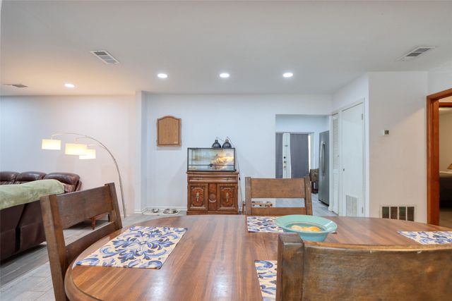 305 E Belt Line Road, Wilmer, TX 75172