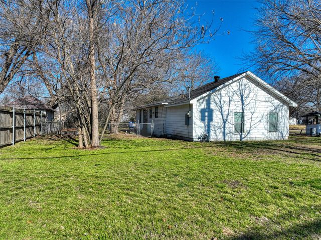 305 E Belt Line Road, Wilmer, TX 75172