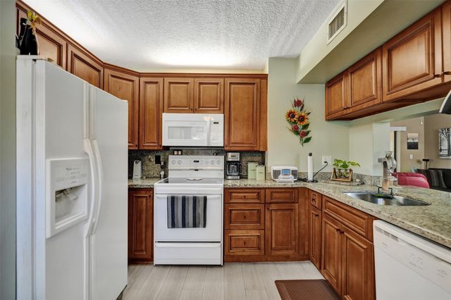 9629 NW 4th Street 4A, Coral Springs, FL 33071