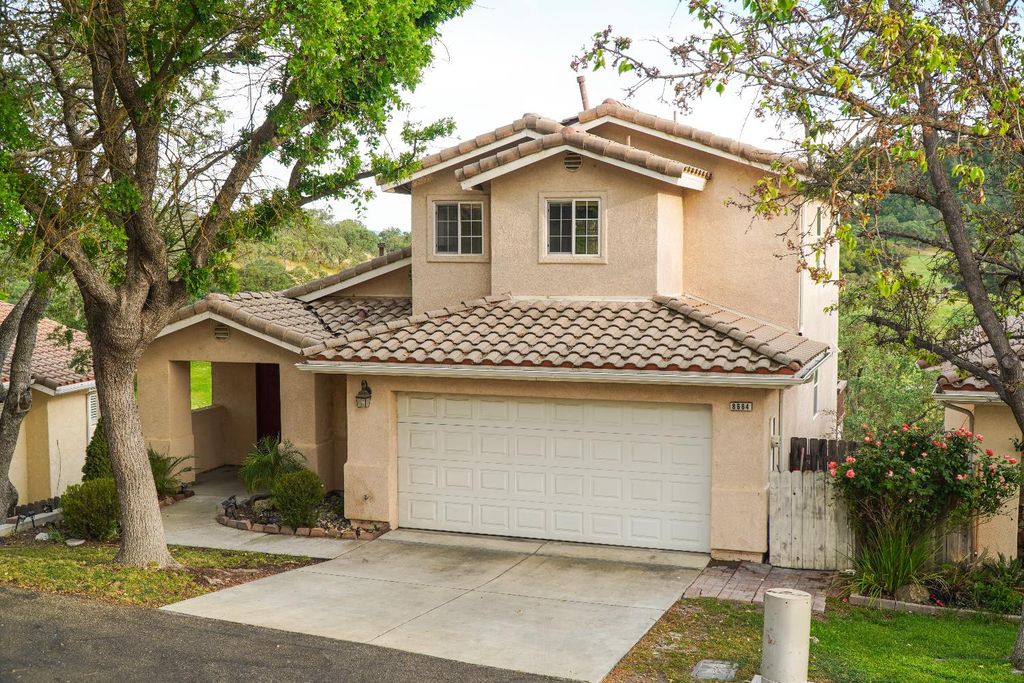 Image 1 of property listing at 8664 Paseo De Vaca, Atascadero, CA 93422