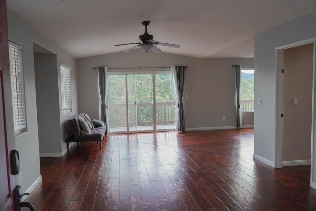 Image 12 of property listing at 8664 Paseo De Vaca, Atascadero, CA 93422