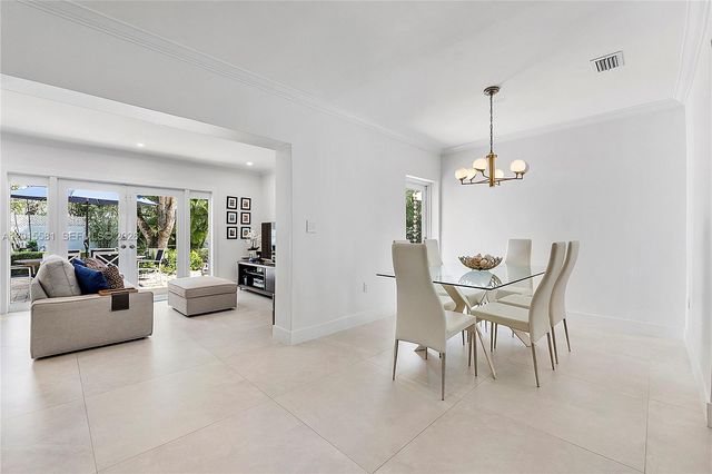 301 Hampton Lane, Key Biscayne, FL 33149