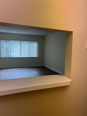 101 SE 6TH Avenue 4, Pompano Beach, FL 33060