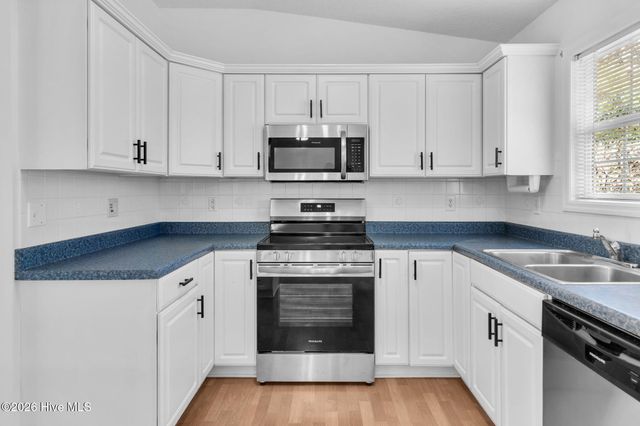 173 Pine Lake Drive, Whispering Pines, NC 28327