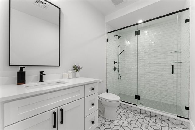 80 Baxter St 1, Boston, MA 02127