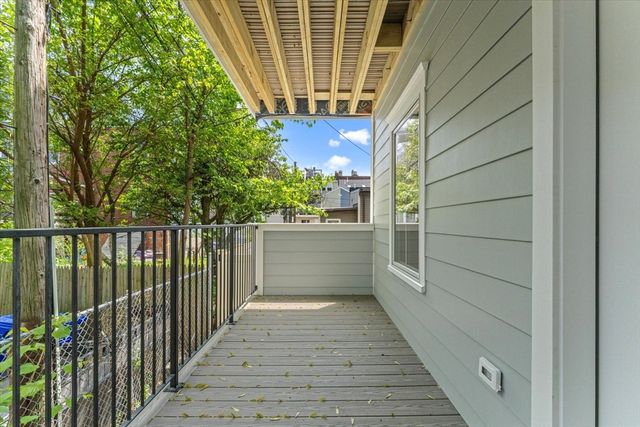 80 Baxter St 1, Boston, MA 02127