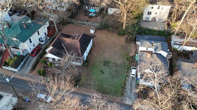 1052 Curran NW Street, Atlanta, GA 30318