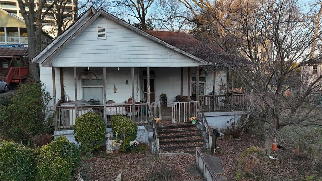 1052 Curran NW Street, Atlanta, GA 30318