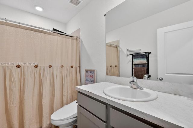 310 NE 1st Dr, Florida City, FL 33034
