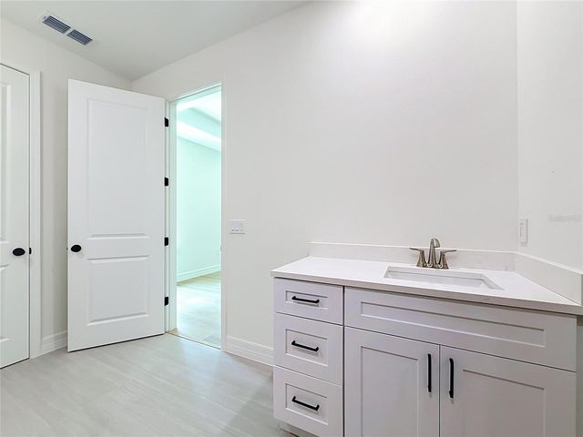 41334 PERSIMMON STREET, Eustis, FL 32736