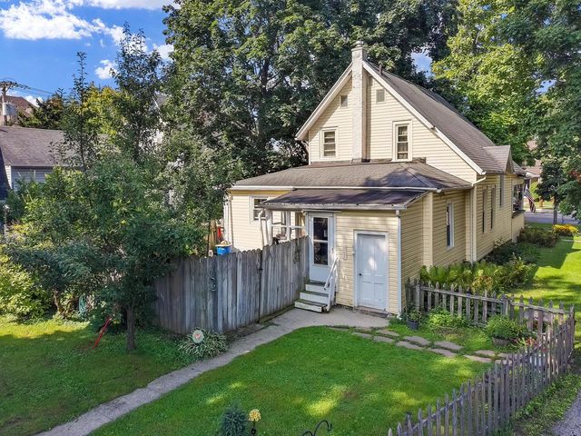 117 N Fourth STREET, Delavan, WI 53115
