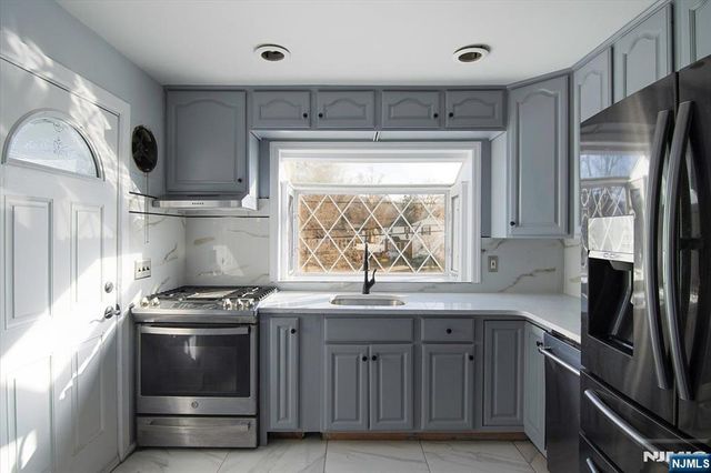 301 Riverview Road, Pompton Lakes, NJ 07442