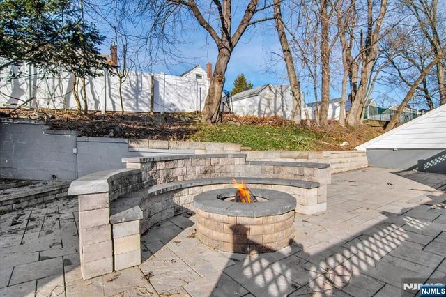 301 Riverview Road, Pompton Lakes, NJ 07442