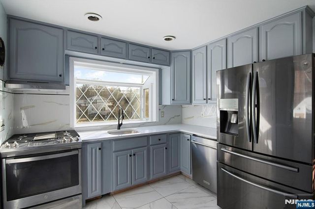 301 Riverview Road, Pompton Lakes, NJ 07442