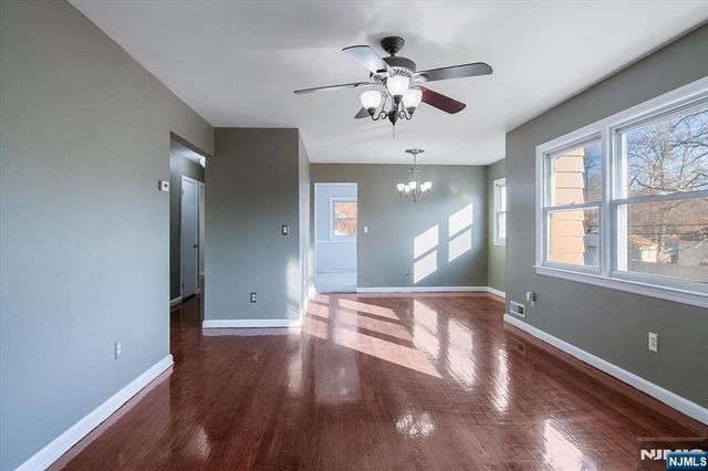 301 Riverview Road, Pompton Lakes, NJ 07442