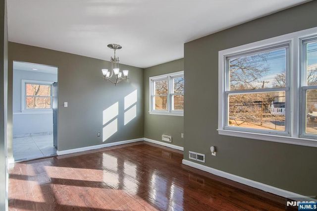 301 Riverview Road, Pompton Lakes, NJ 07442