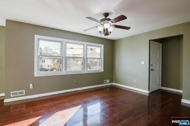 301 Riverview Road, Pompton Lakes, NJ 07442