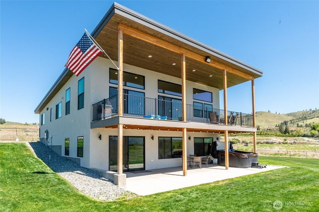 81 Nora Lane, Chelan, WA 98816