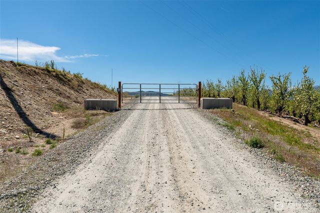 81 Nora Lane, Chelan, WA 98816