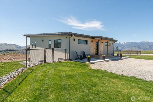 81 Nora Lane, Chelan, WA 98816