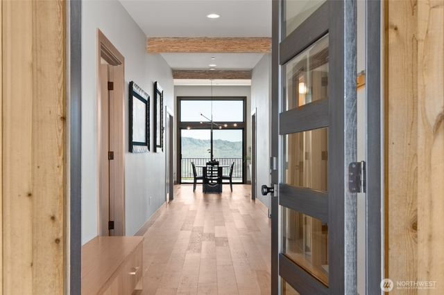 81 Nora Lane, Chelan, WA 98816