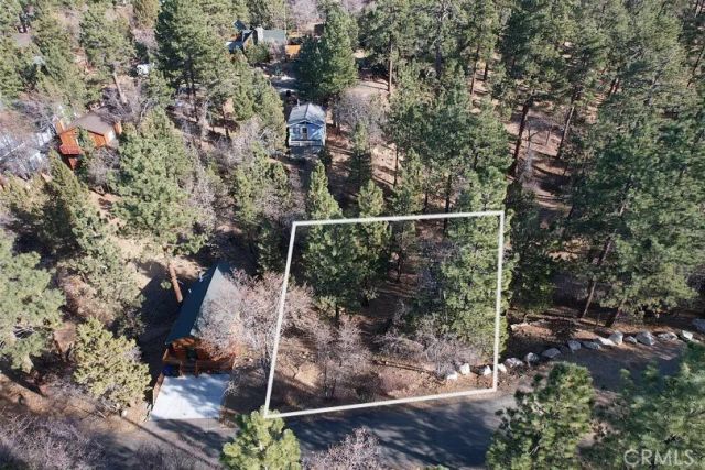 899 Kern, Sugarloaf, CA 92386