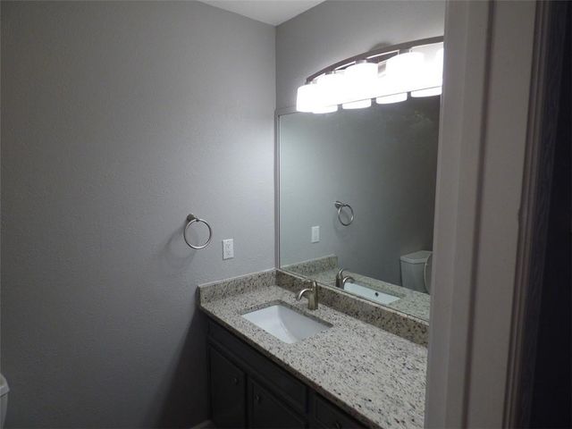 6107 La Mesa ST, Lago Vista, TX 78645