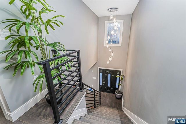 171 Pleasant Avenue, Englewood, NJ 07631