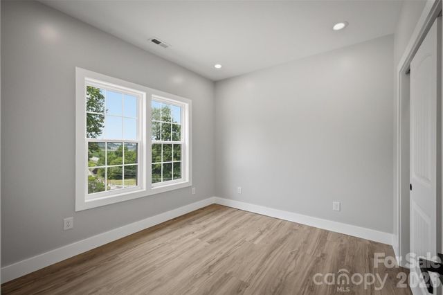 913 Overlook Drive SW, Lenoir, NC 28645