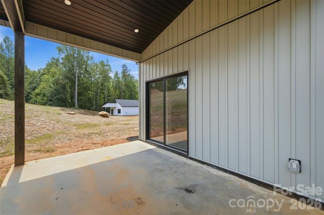 913 Overlook Drive SW, Lenoir, NC 28645