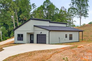 913 Overlook Drive SW, Lenoir, NC 28645
