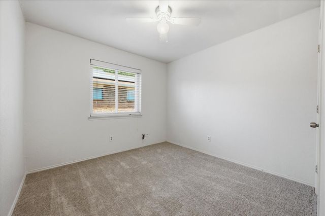 424 Grand Meadow Drive, Fort Worth, TX 76108