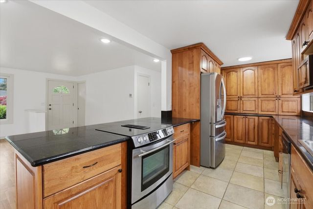 6110 186th Street SW, Lynnwood, WA 98037