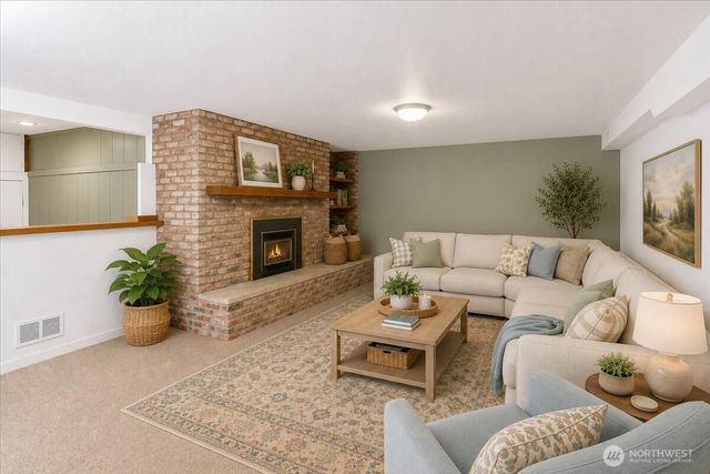 6110 186th Street SW, Lynnwood, WA 98037