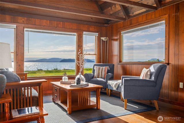 12312 Seabird Lane, Mount Vernon, WA 98273