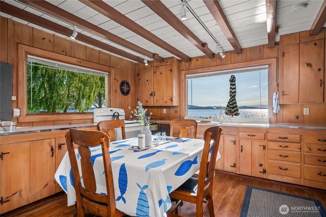 12312 Seabird Lane, Mount Vernon, WA 98273