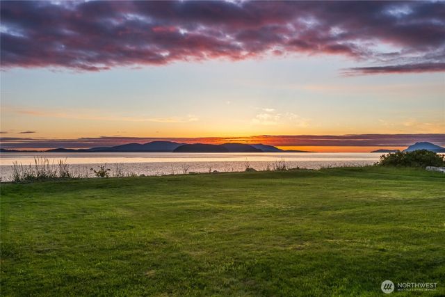 12312 Seabird Lane, Mount Vernon, WA 98273