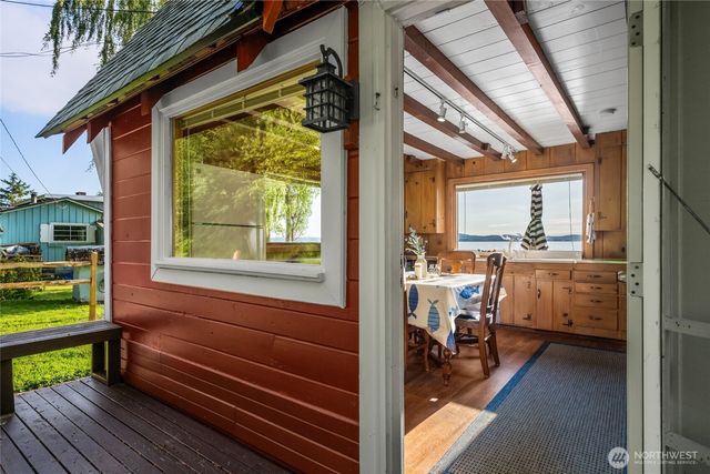 12312 Seabird Lane, Mount Vernon, WA 98273